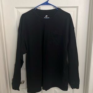 Nike Sportswear Premium Essentials Men's Long-Sleeve Pocket T-Shirt